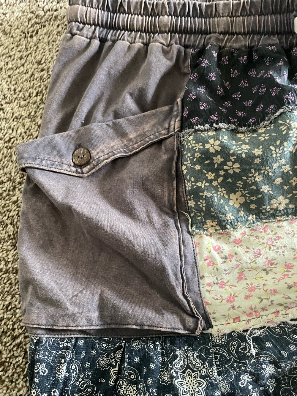 Boho Patchwork woman’s Pants in Gray Oli and Hali - Picture 3 of 8